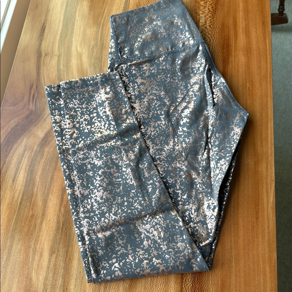 Metallic Patterned Leggings